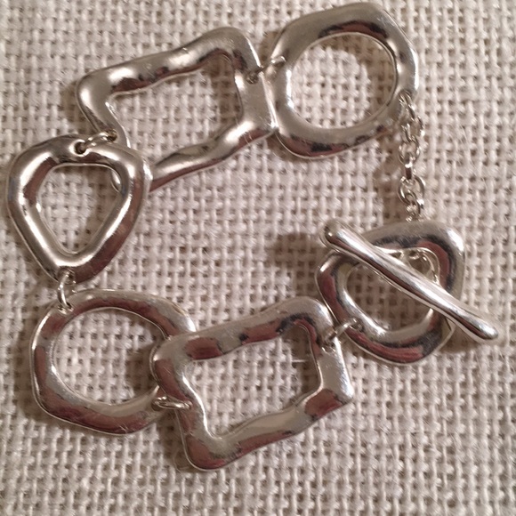no brand Jewelry - Bold silver light toggle bracelet